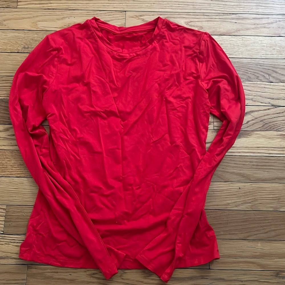 Large red stretch top